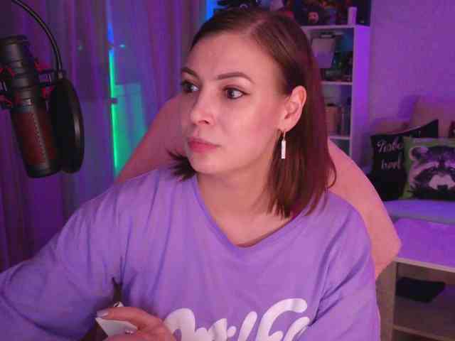 LadyLLS webcam
