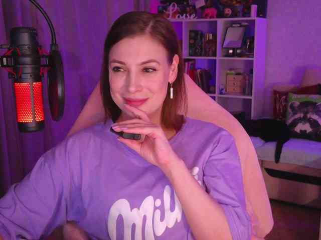 LadyLLS webcam