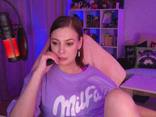 LadyLLS webcam