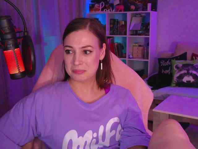 LadyLLS webcam
