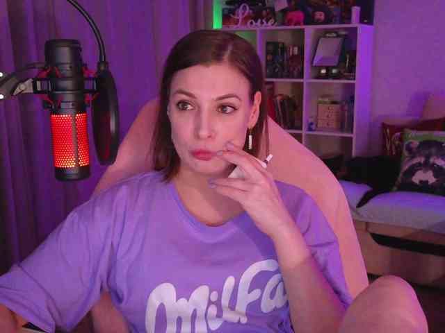LadyLLS webcam