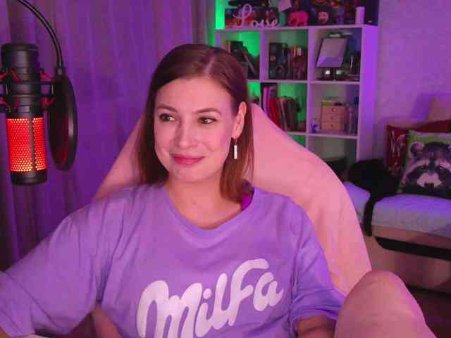 LadyLLS webcam