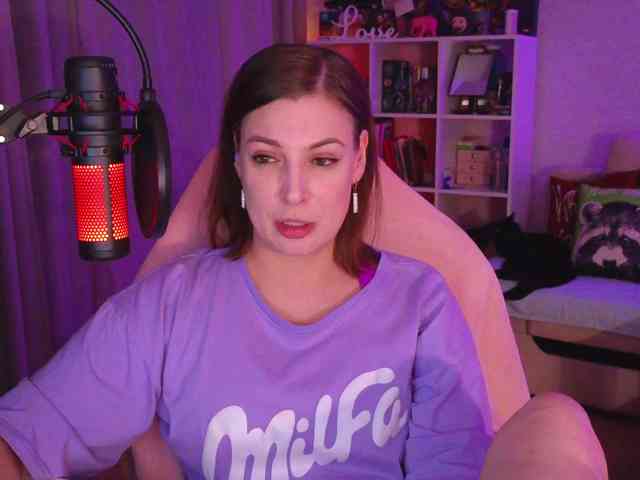 LadyLLS webcam