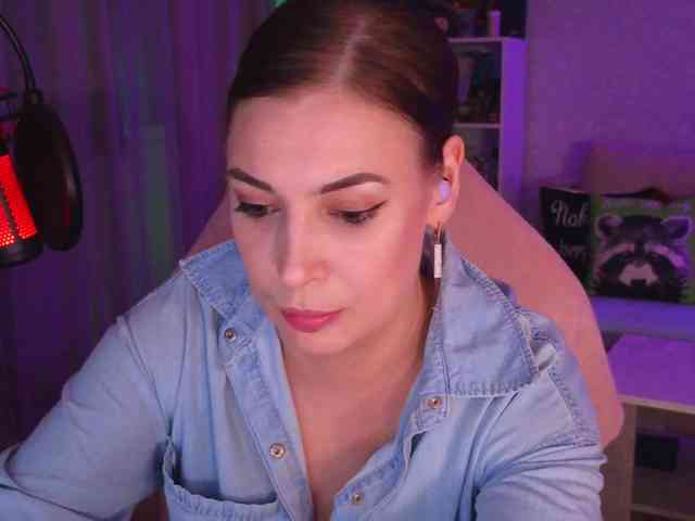 LadyLLS webcam