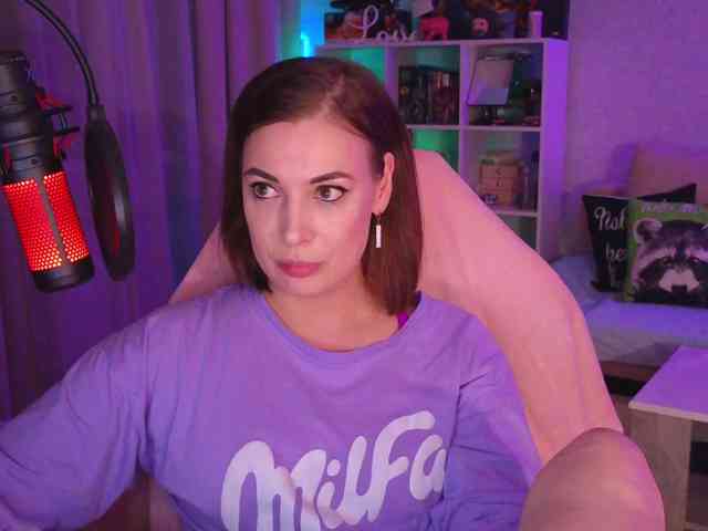 LadyLLS webcam