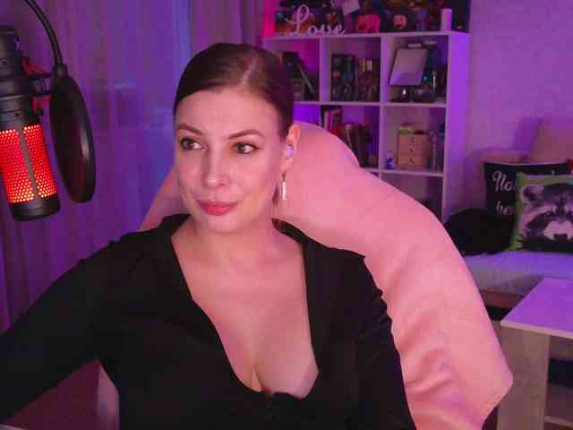 LadyLLS webcam