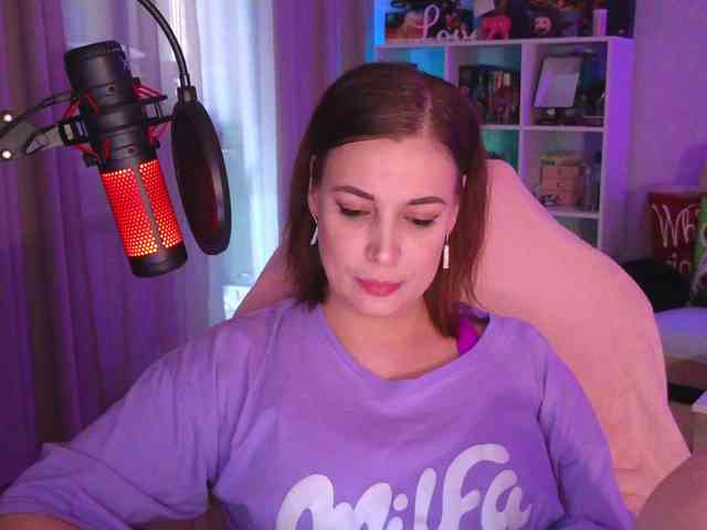 LadyLLS webcam