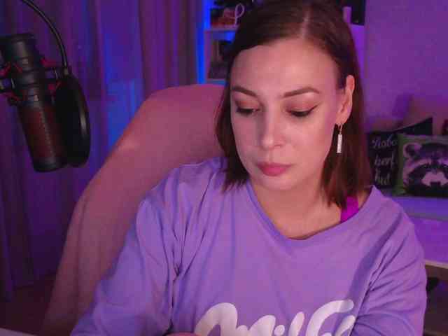 LadyLLS webcam