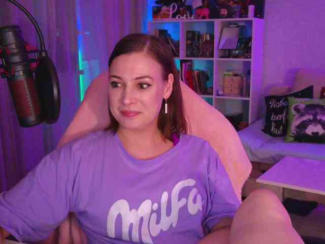 LadyLLS webcam