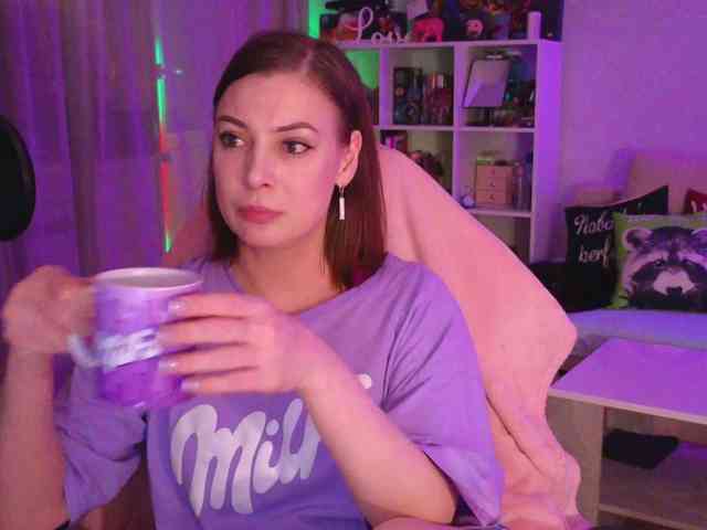 LadyLLS webcam