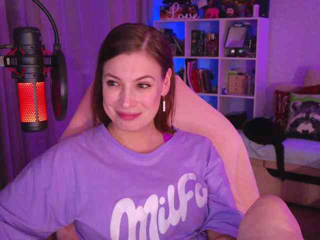 LadyLLS webcam