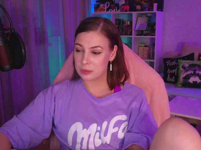 LadyLLS webcam