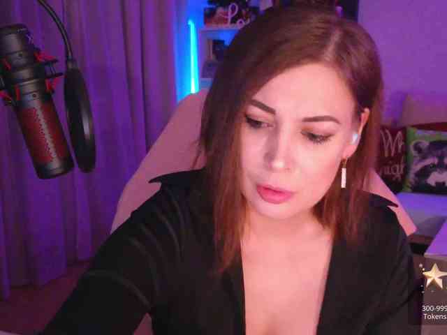 LadyLLS webcam
