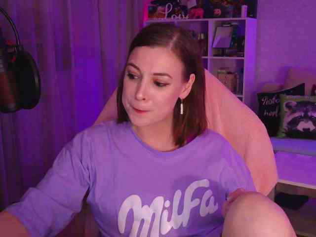 LadyLLS webcam