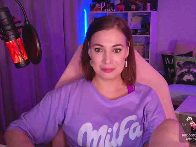 LadyLLS webcam