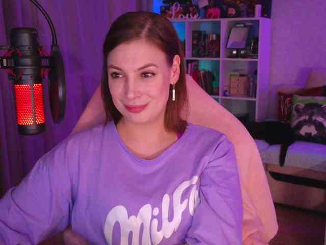 LadyLLS webcam