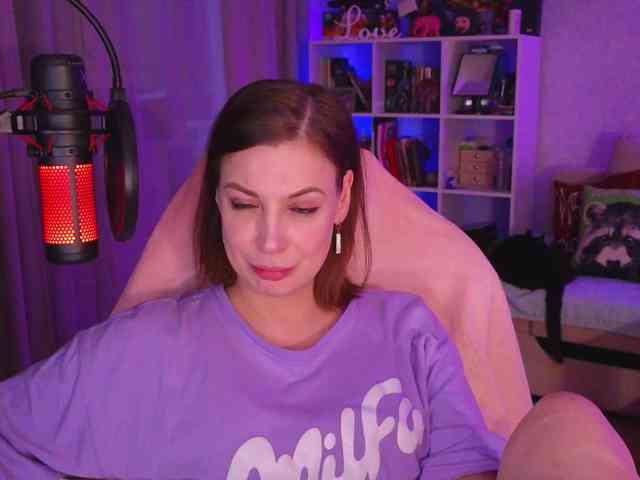 LadyLLS webcam