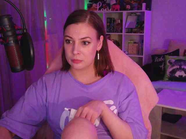 LadyLLS webcam