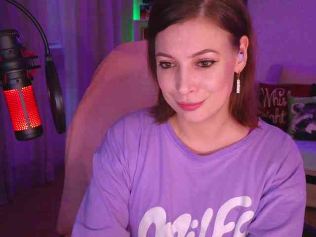 LadyLLS webcam