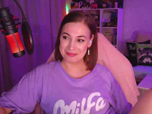 LadyLLS webcam