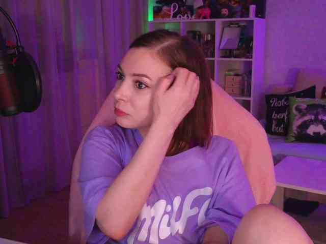 LadyLLS webcam