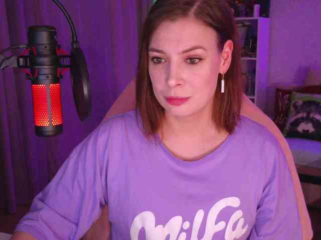 LadyLLS webcam