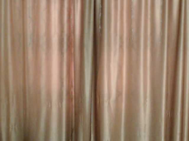 Jasminkiss's BongaCams show and profile