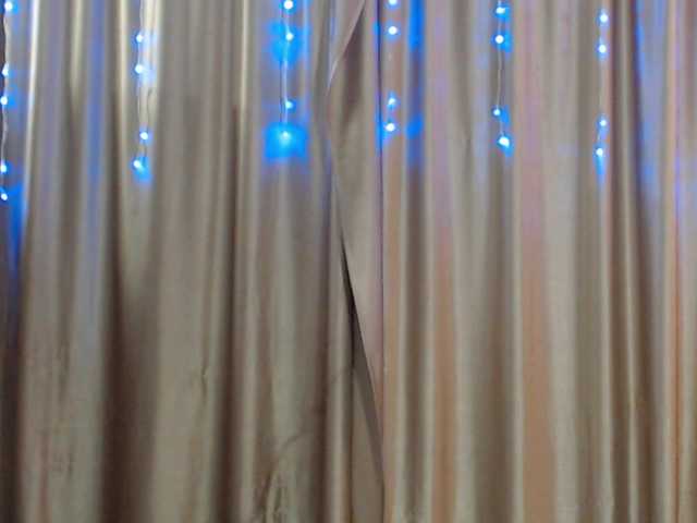 Jasminkiss's BongaCams show and profile