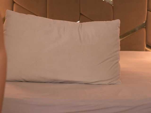 Girl-Pleasure's BongaCams profile