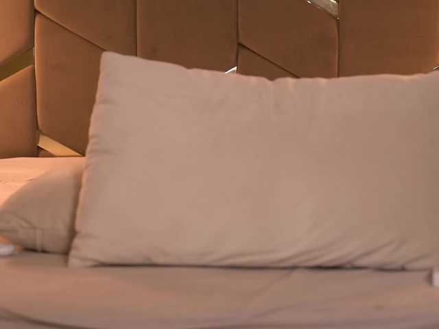 go to chat with Cinnabon_ga