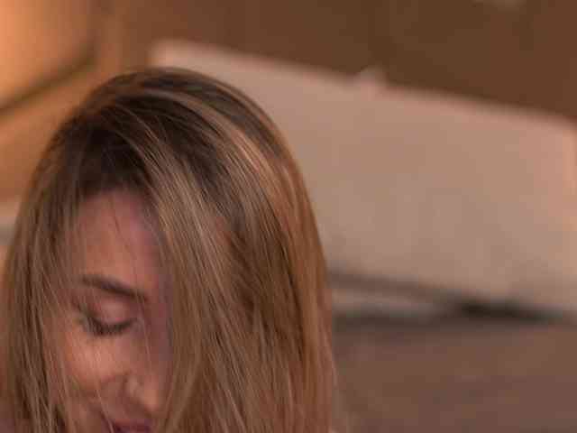 Girl-Pleasure Girl-Pleasure