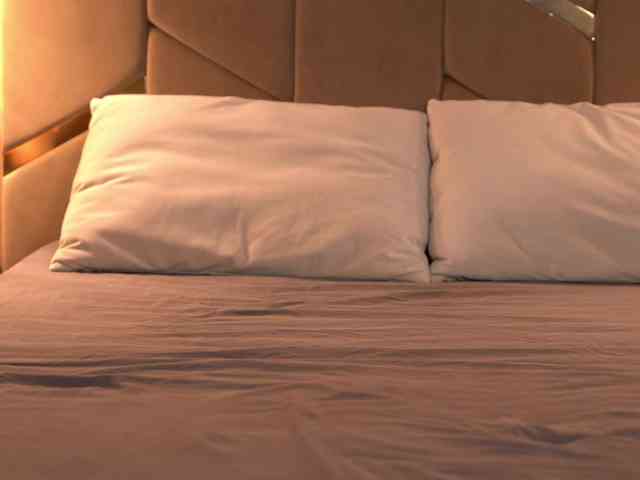 Girl-Pleasure live show