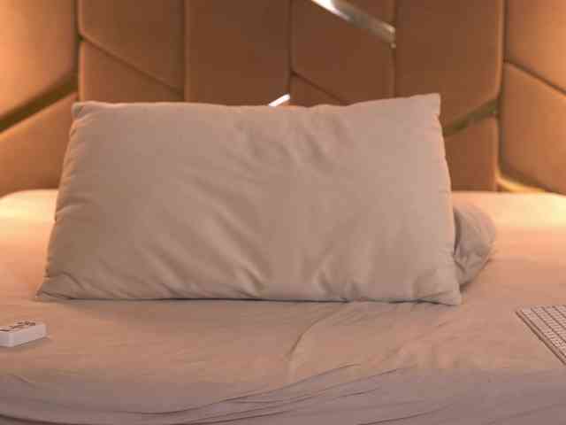 Girl-Pleasure Girl-Pleasure