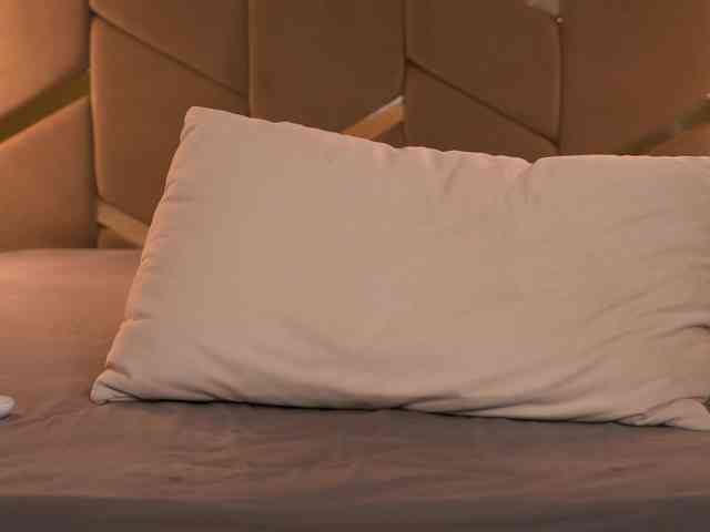 Girl-Pleasure Live Webcam on BongaCams