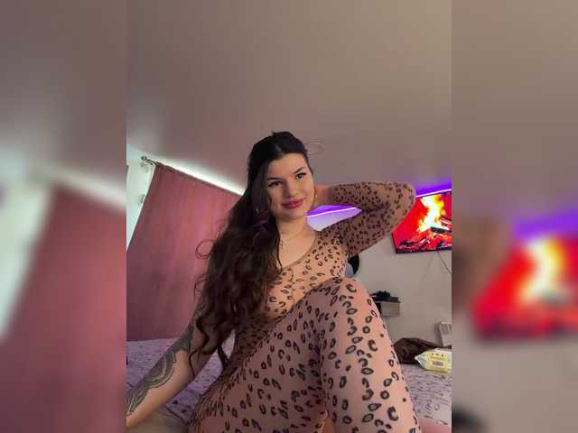 -MaybeBaby-'s BongaCams show and profile