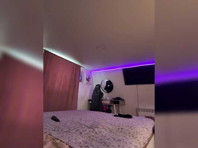 -MaybeBaby-'s BongaCams show and profile