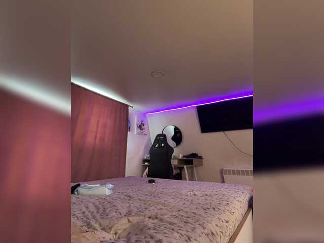 -MaybeBaby-'s BongaCams show and profile