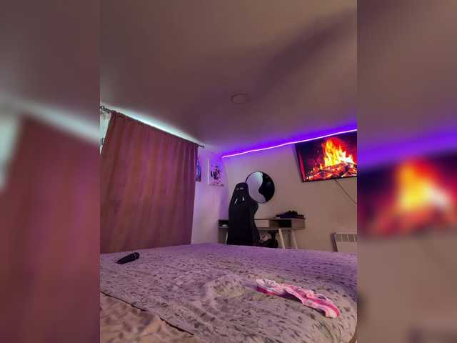 -MaybeBaby-'s BongaCams show and profile