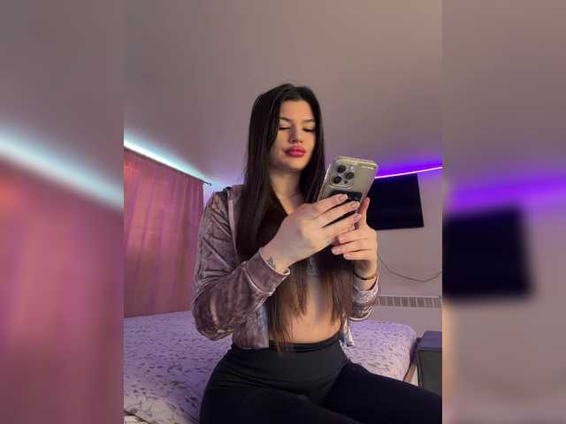 -MaybeBaby-'s BongaCams show and profile