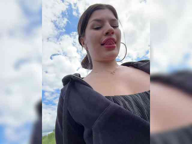 Модель: -MaybeBaby-