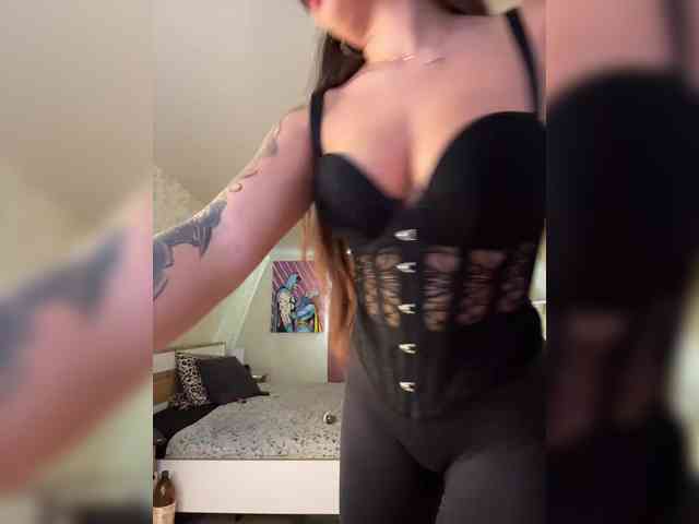 -MaybeBaby- webcam