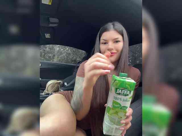 live sex house -MaybeBaby-