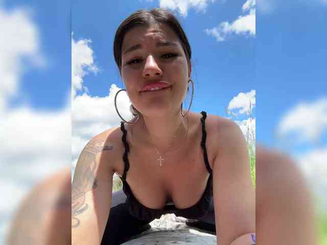 -MaybeBaby- webcam