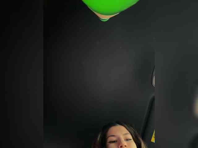 -MaybeBaby-'s webcam live show