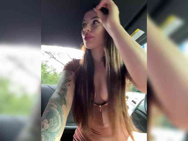 live sex house -MaybeBaby-
