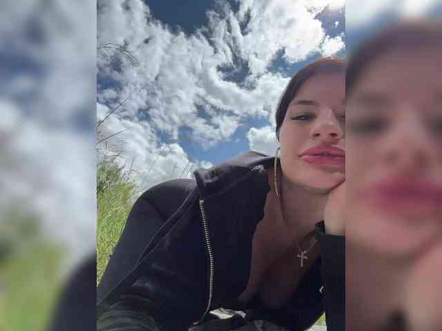 Модель: -MaybeBaby-