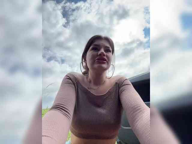 nude webcam -MaybeBaby-
