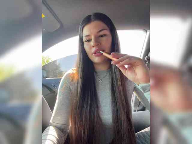 -MaybeBaby-'s webcam live show