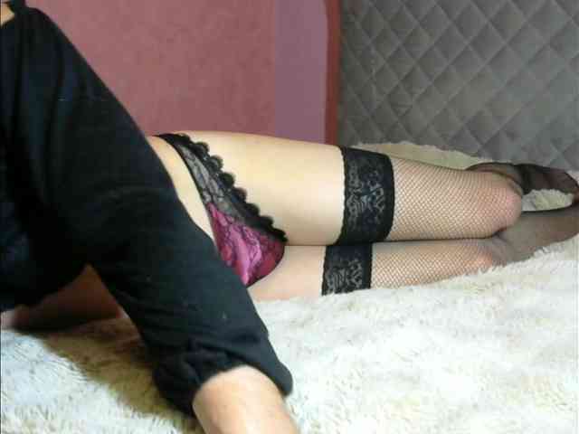 julia-kiss86 Live Webcam on BongaCams