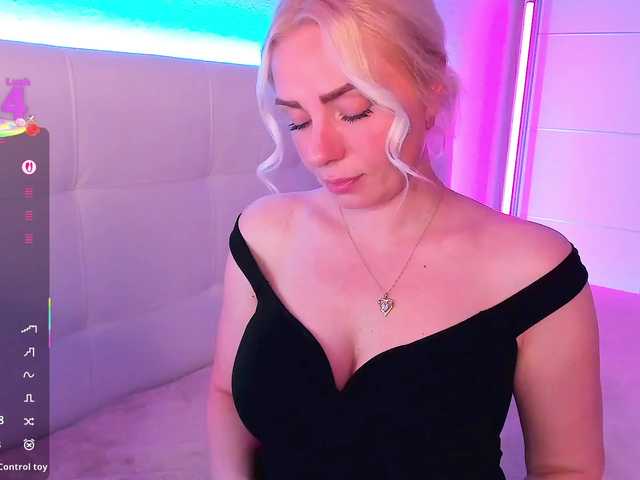 Dashulakiss1's BongaCams show and profile